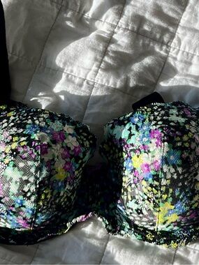 Victoria’s Secret Dream Angels Demi 34DD